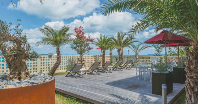 青い海と空をバックに、心地よい風を感じながらリラックスできるウッドデッキ🌴✨
デッキチェアに寝そべってのんびりしたり、仲間や家族とテーブルで語らうひとときも最高です。
さらに、ここでは数年に一度しか咲かない特別な花🌺に出会えることも…!
自然のリズムに寄り添いながら過ごす時間は、まさに沖縄ならではの贅沢な体験です。
ここHIDEOUT OKINAWA URUMAでしか味わえない、南国リゾートスタイルをお楽しみください✨
#HideoutUruma #うるまでリラックス #沖縄トリップ #石川東恩納 #プールがあるホテル沖縄 #沖縄 #うるま市
#hideoutokinawa #hideoutokinawauruma #okinawa #uruma #resort #travel #family
#resortstyle #beach #pool #loves_okinawa #南国リゾート #特別な花
📸 楽しい瞬間をシェアして、タグ付けしてくれると嬉しいです!
STAY CASUAL|KEEP CULTURAL
Make the Most of Your Time with US
HIDEOUT OKINAWA URUMA
1710-1 Ishikawa Higashionna Uruma
Tel|098-963-0600
詳しくはプロフィールリンクから