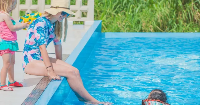 家族で楽しむプールタイム!🌴
キラキラの太陽の下で、水遊びを満喫する笑顔があふれる瞬間。💦✨
お子さまも安心して遊べるプールだから、ファミリーでの沖縄旅行にぴったりです。
👒ママもパパも一緒にリラックスしながら、思い出に残る休日をHIDEOUT OKINAWA URUMAで。
笑い声が響く時間が、最高のバケーションをつくります。😊
#HideoutUruma #うるまでリラックス #沖縄トリップ #プールがあるホテル沖縄 #沖縄 #うるま市 #hideoutokinawa #hideoutokinawauruma #resort #travel #family #resortstyle #beach #pool #loves_okinawa
📸 楽しい瞬間をシェアして、タグ付けしてくれると嬉しいです!
STAY CASUAL|KEEP CULTURAL
Make the Most of Your Time with US
HIDEOUT OKINAWA URUMA
1710-1 Ishikawa Higashionna Uruma
Tel|098-963-0600
詳しくはプロフィールリンクから